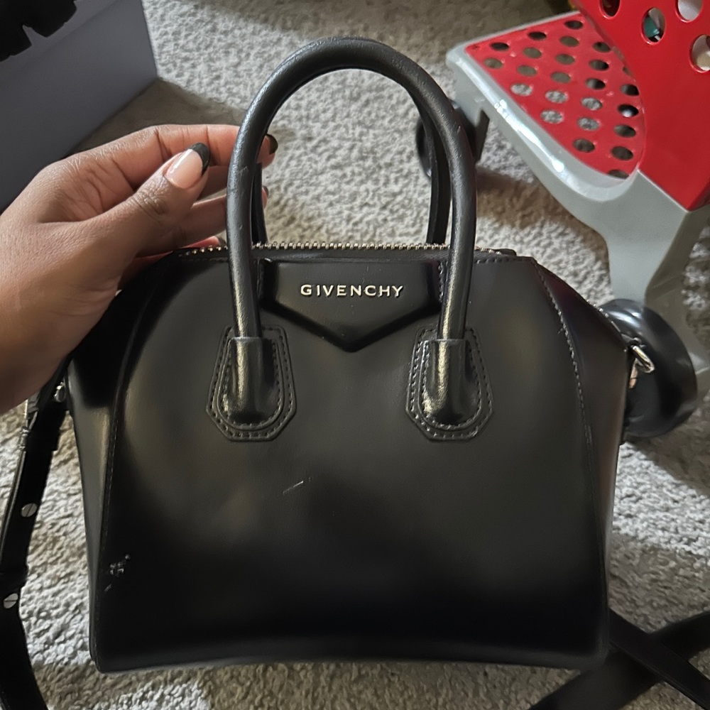 Givenchy Mini Antigona